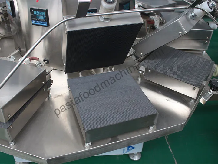 Ice Cream Cone Baking Station