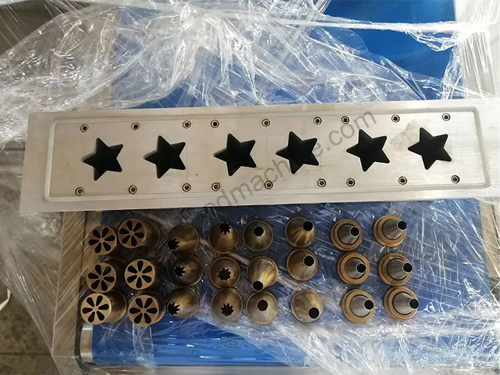 Various nozzles of the cookie machine