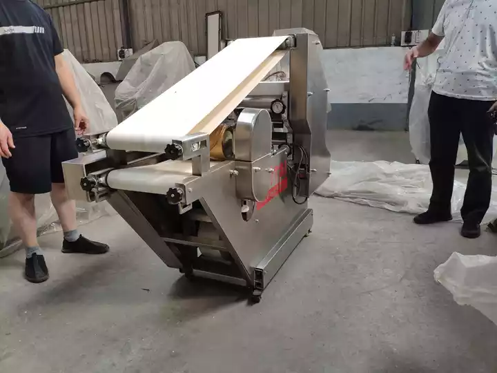 arabic bread machine in factory