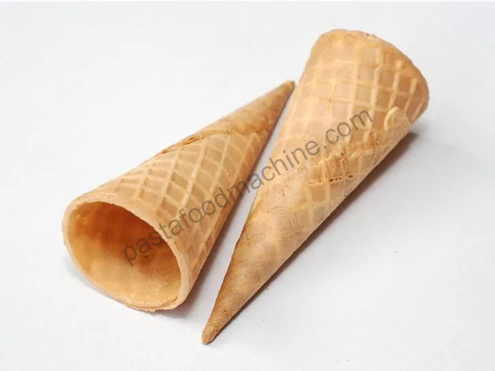 crisp ice cream cone
