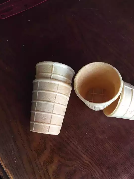 ice cream wafer cone