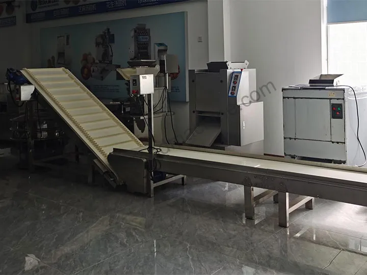 آلة لصنع حبات التابيوكا