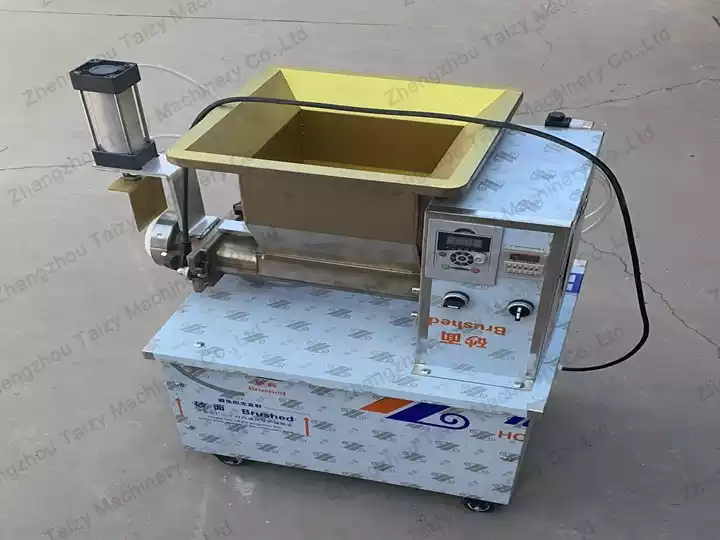 pneumatic dough divider