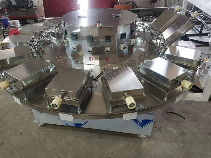 waffle cones baking host